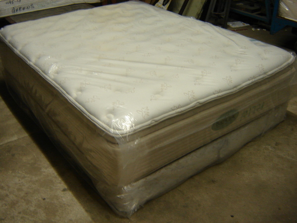 simmons super single mattress size